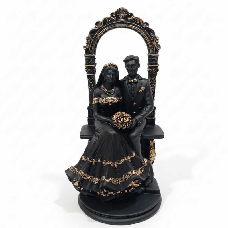 Royal Black & Gold Couple Showpiece