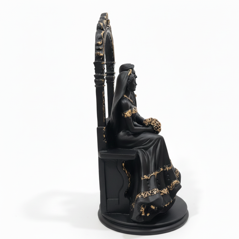 Royal Black & Gold Couple Showpiece