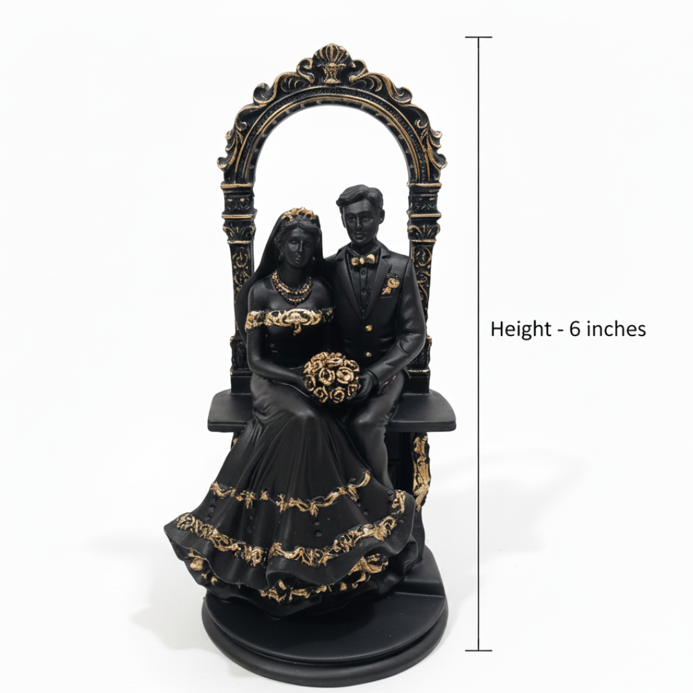 Royal Black & Gold Couple Showpiece
