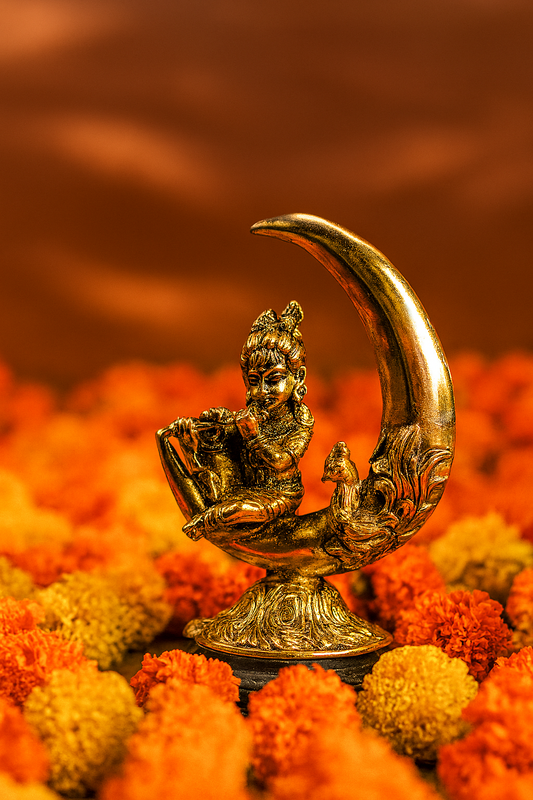 Smiling Krishna and The Moon idol | Janmashtami Gift | Bal Gopal Idol 3 Inch