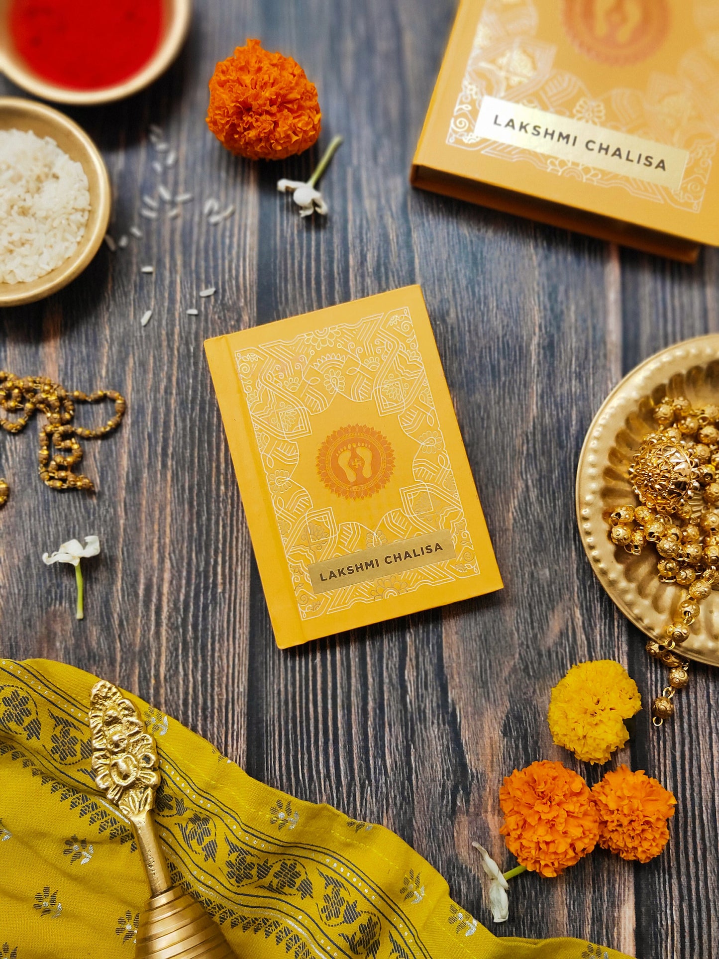 Lakshmi Chalisa - Premium Edition in a Gift Case